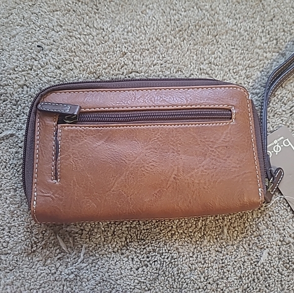 BOC Born Concept Arlington Saddle Chocolate Faux Leather Wallet - Picture 3 of 8